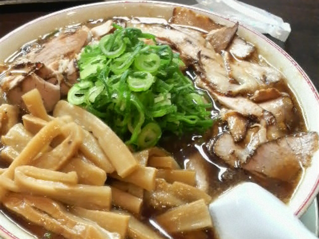 新福菜館本店招牌中華蕎麥麵實拍